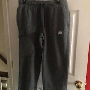Women's Nike Sweatpants (Size Med.)